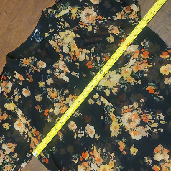 Forever 21 Sheer Floral Button-down Long-sleeved Top - Picture 8 of 13